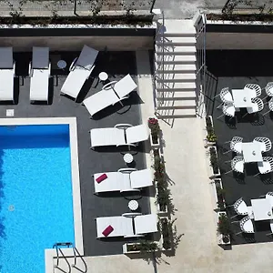 M Apart-hotel